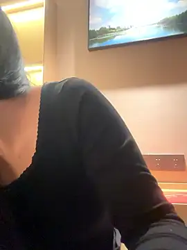 luluya1314 online show from January 10, 2026, 8:38 am