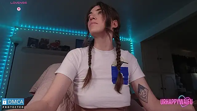 Snapshot of urhappywaifu chatting on September 18, 2025, 12:23 am urhappywaifu online show from September 18, 2025, 12:23 am