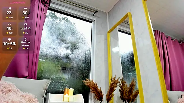 AryaFey online show from October 8, 2025, 7:17 am