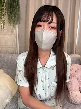 Snapshot of emiiiii1001 chatting on November 1, 2025, 2:46 am emiiiii1001 online show from November 1, 2025, 2:46 am