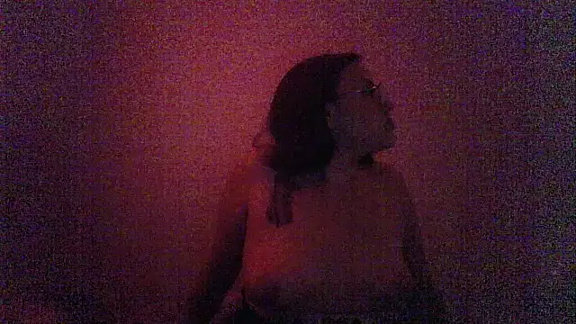 jenmarquez  online show from October 25, 2025, 7:16 am