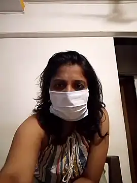 Love Foreverr12 online show from October 12, 2025, 12:48 pm