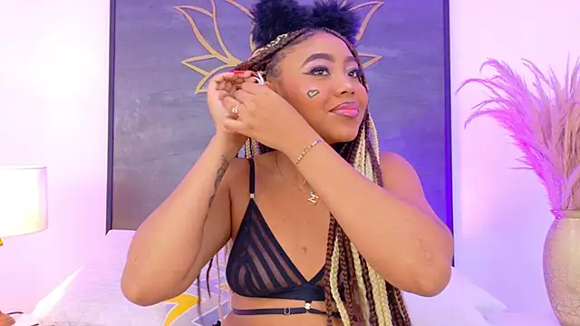 AngelaRoberts online show from November 17, 2025, 3:45 am