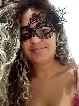 RaphinhaSanches online show from December 14, 2025, 2:00 pm