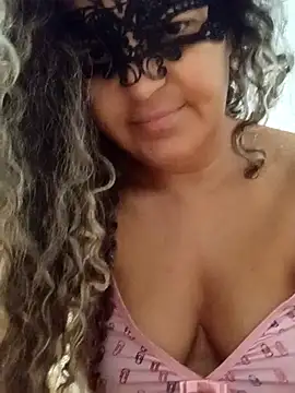 RaphinhaSanches online show from April 24, 2026, 11:01 am