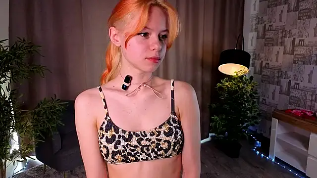 TiannaBorlace online show from July 10, 2026, 2:05 am