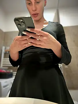  JessyRey  online show from September 20, 2025, 6:14 am