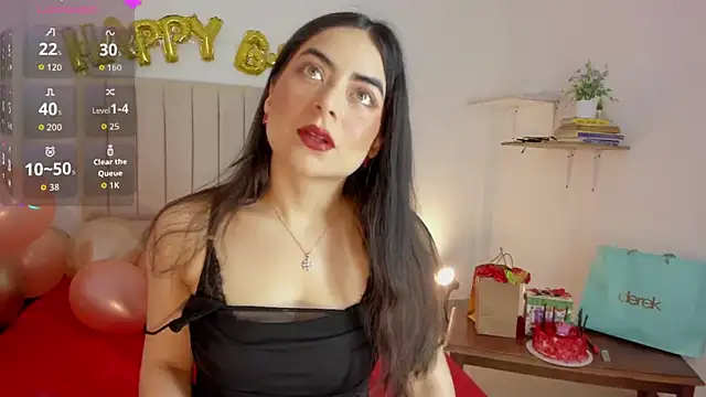 sashaa petit online show from October 7, 2025, 11:18 am