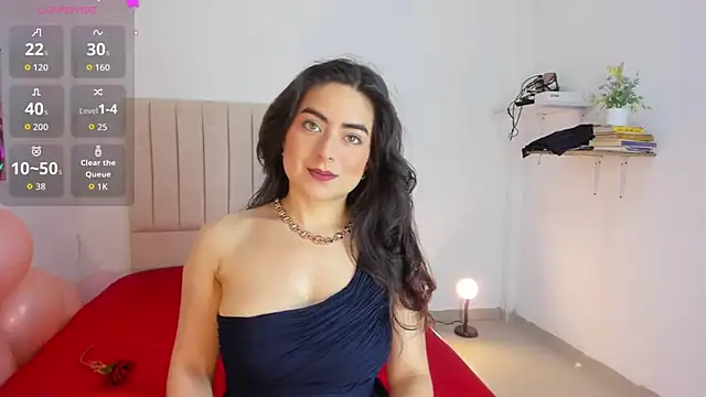 sashaa petit online show from October 16, 2025, 11:33 am