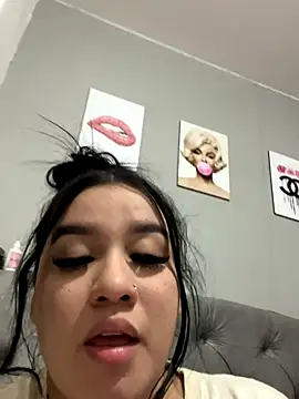 Aliciawhitee online show from November 10, 2025, 2:21 am