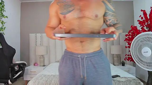 college muscle ass1 online show from September 22, 2025, 12:51 pm