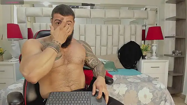 college muscle ass1 online show from October 14, 2025, 1:01 pm