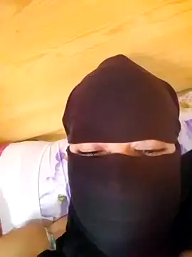 Snapshot of Forla-40 chatting on October 27, 2025, 2:54 pm Forla-40 online show from October 27, 2025, 2:54 pm