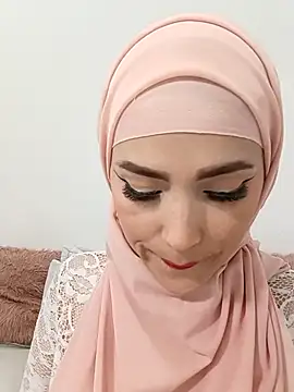 jamila zair online show from April 15, 2026, 2:13 pm