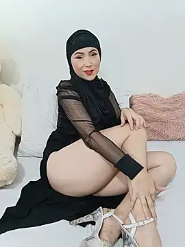 Snapshot of jamila_zair chatting on June 3, 2026, 3:28 pm jamila zair online show from June 3, 2026, 3:28 pm