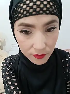 Snapshot of jamila_zair chatting on June 12, 2026, 1:21 pm jamila zair online show from June 12, 2026, 1:21 pm