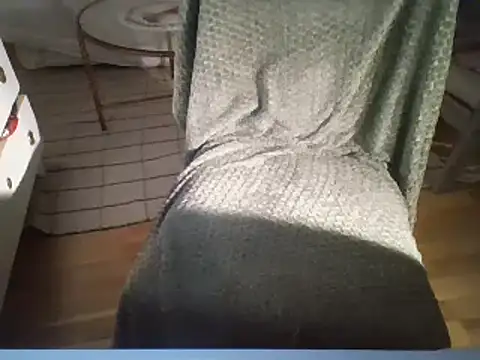 Sandrababe1010 online show from November 16, 2025, 9:31 pm