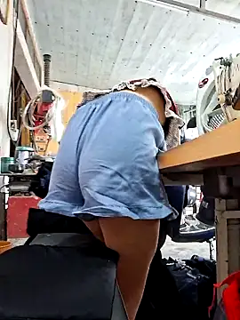 Snapshot of irina_hana chatting on October 26, 2025, 6:30 am irina hana online show from October 26, 2025, 6:30 am