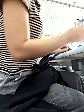 Snapshot of irina_hana chatting on November 27, 2025, 1:18 am irina hana online show from November 27, 2025, 1:18 am