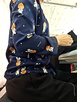 Snapshot of irina_hana chatting on November 29, 2025, 12:57 am irina hana online show from November 29, 2025, 12:57 am