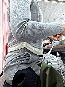 Snapshot of irina_hana chatting on December 16, 2025, 12:59 am irina hana online show from December 16, 2025, 12:59 am