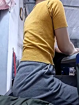 Snapshot of irina_hana chatting on December 22, 2025, 1:13 am irina hana online show from December 22, 2025, 1:13 am