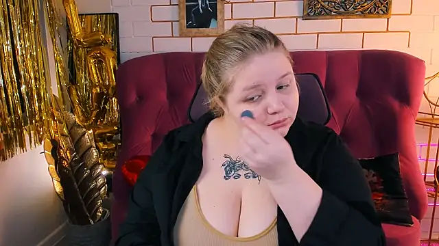 Snapshot of SladaDell chatting on February 20, 2026, 9:21 am SladaDell online show from February 20, 2026, 9:21 am