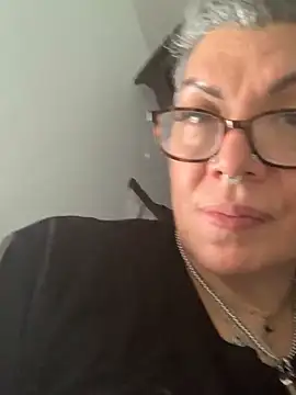 dieseldame1313 online show from December 26, 2024, 8:11 pm