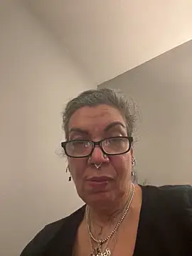 dieseldame1313 online show from January 13, 2025, 3:12 am