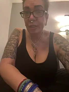 dieseldame1313 online show from January 31, 2025, 3:30 am