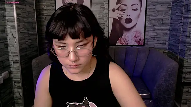 Shizuko b online show from September 12, 2025, 3:06 am