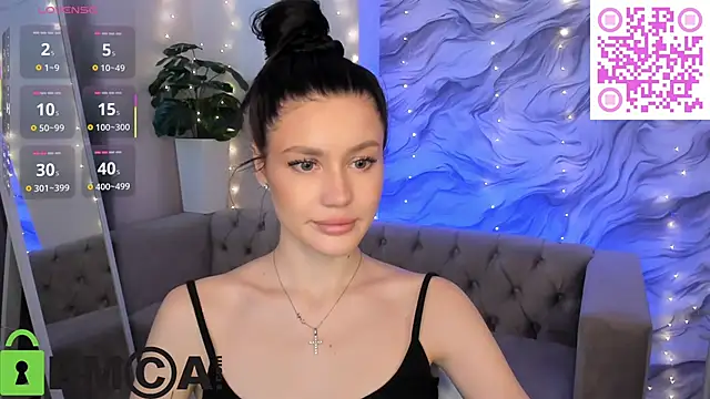 Aria Mila online show from January 13, 2026, 7:35 am