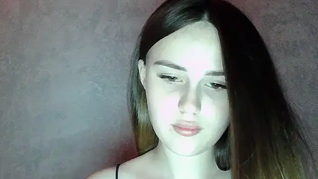 SweetLoraa online show from July 23, 2026, 2:31 am