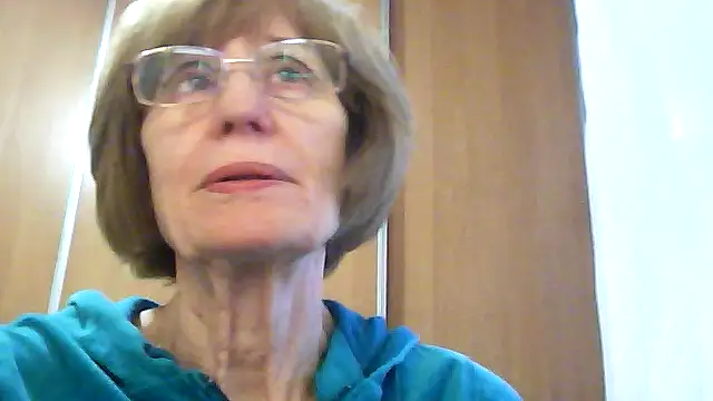 Anna72233 online show from September 18, 2025, 2:08 pm