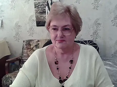 Renata62011 online show from April 5, 2026, 11:51 am