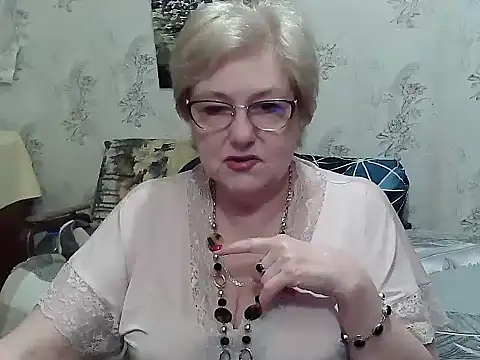 Snapshot of Renata62011 chatting on June 17, 2026, 6:16 am Renata62011 online show from June 17, 2026, 6:16 am