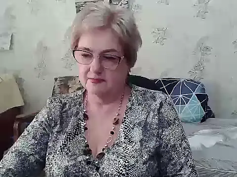 Snapshot of Renata62011 chatting on June 20, 2026, 12:08 pm Renata62011 online show from June 20, 2026, 12:08 pm