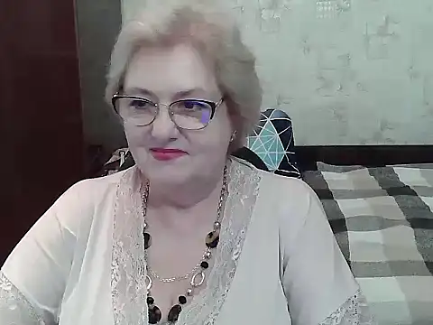 Snapshot of Renata62011 chatting on July 16, 2026, 12:55 pm Renata62011 online show from July 16, 2026, 12:55 pm