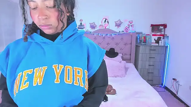 Gabi Jhons 23 online show from September 26, 2025, 11:47 am