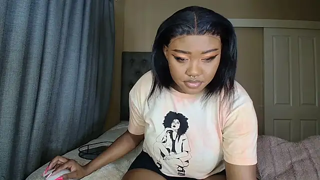 Snapshot of nanababe1 chatting on February 2, 2026, 8:13 am nanababe1 online show from February 2, 2026, 8:13 am