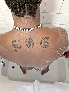 KeYBuMp323 online show from November 19, 2025, 3:06 am