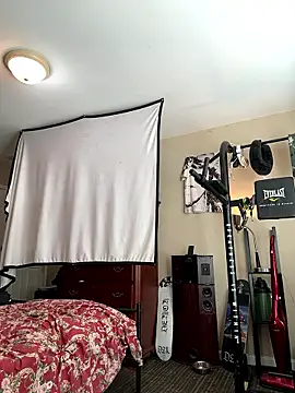 KeYBuMp323 online show from January 7, 2026, 3:47 pm