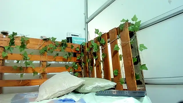 cris dulce online show from April 7, 2026, 12:00 am