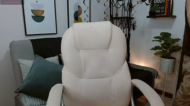   Damian    online show from November 2, 2025, 12:13 am