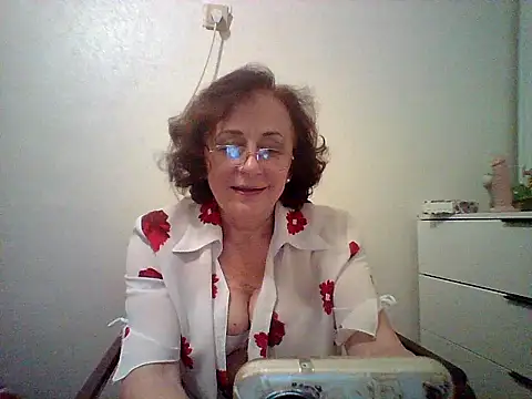 Julia54391 online show from September 14, 2025, 7:13 pm