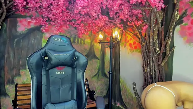 VenusBlazer online show from November 27, 2025, 11:23 am