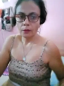 Snapshot of chocoluze chatting on July 16, 2026, 3:07 pm chocoluze online show from July 16, 2026, 3:07 pm