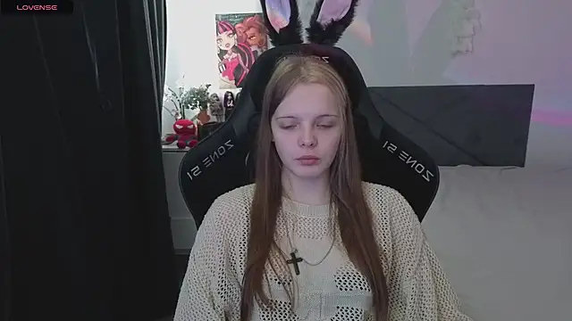 Luna Navy online show from September 26, 2025, 8:29 am