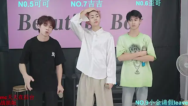 Beautifulboys-777 online show from October 3, 2025, 11:40 am