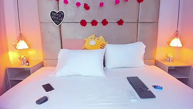 isabel sofiaa online show from February 15, 2026, 3:14 am